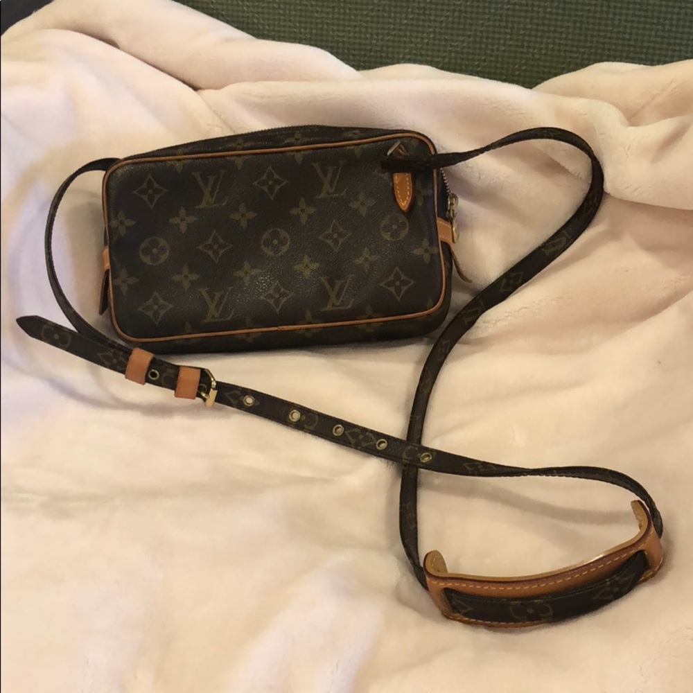 Louis Vuitton Monogram Pochette Bandouliere